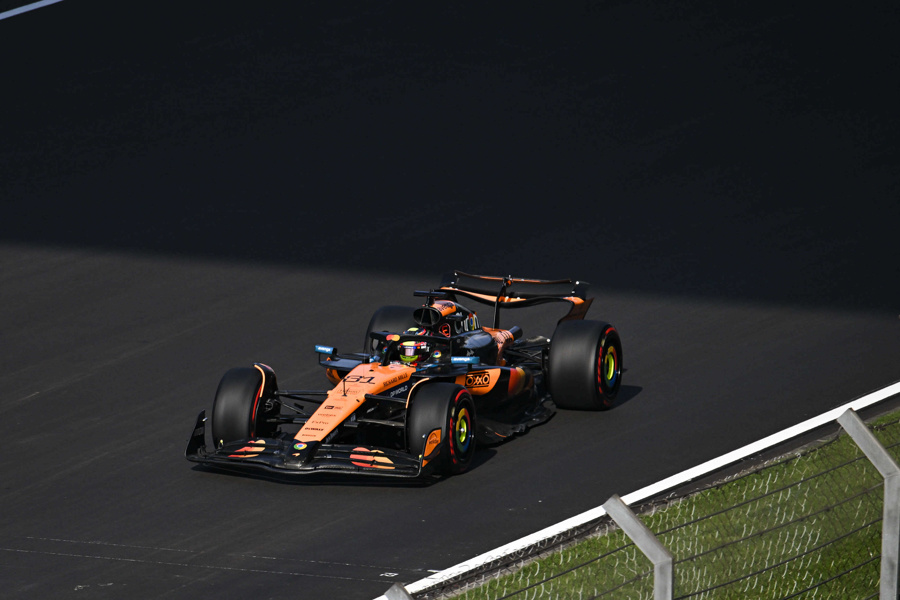 开云体育中国-阿斯顿马丁横扫威廉姆斯，汉密尔顿刷新纪录的简单介绍